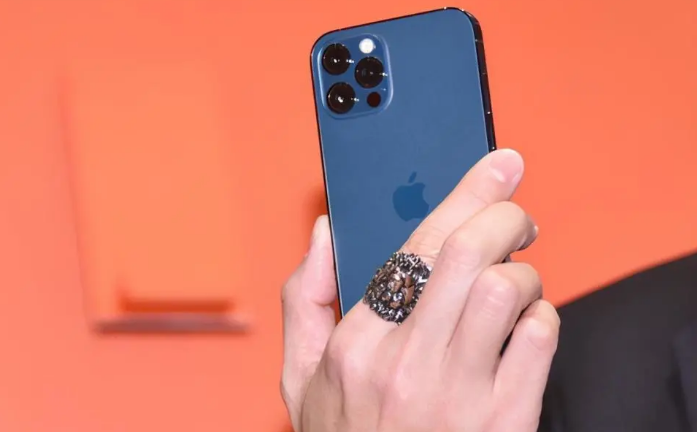 桑日苹果手机维修分享iPhone12系列重启方法教程 